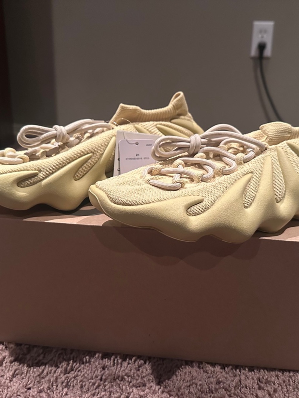 Yeezy Slides Sneakers in Pale Yellow